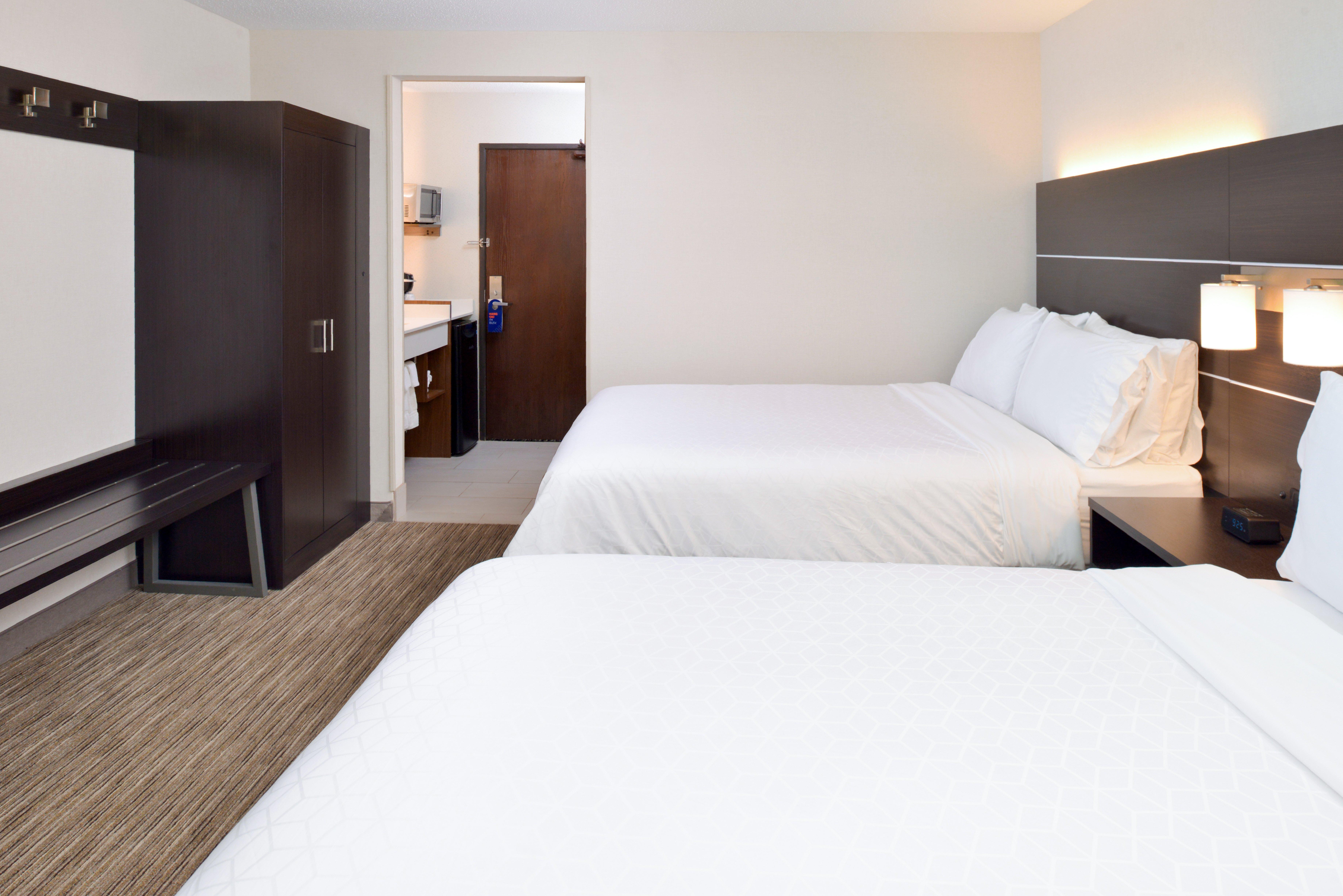 Holiday Inn Express Wixom By Ihg מראה חיצוני תמונה