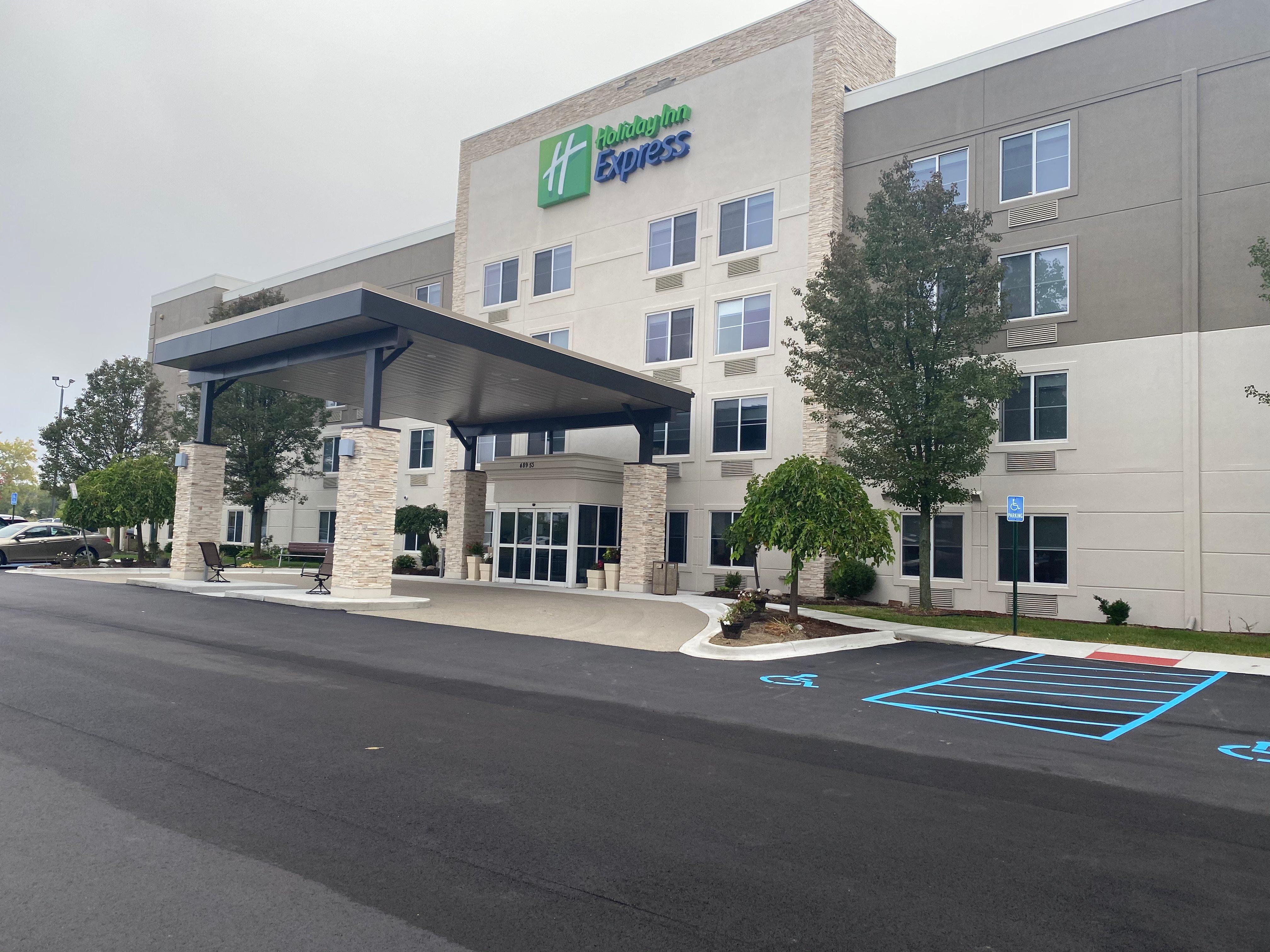 Holiday Inn Express Wixom By Ihg מראה חיצוני תמונה