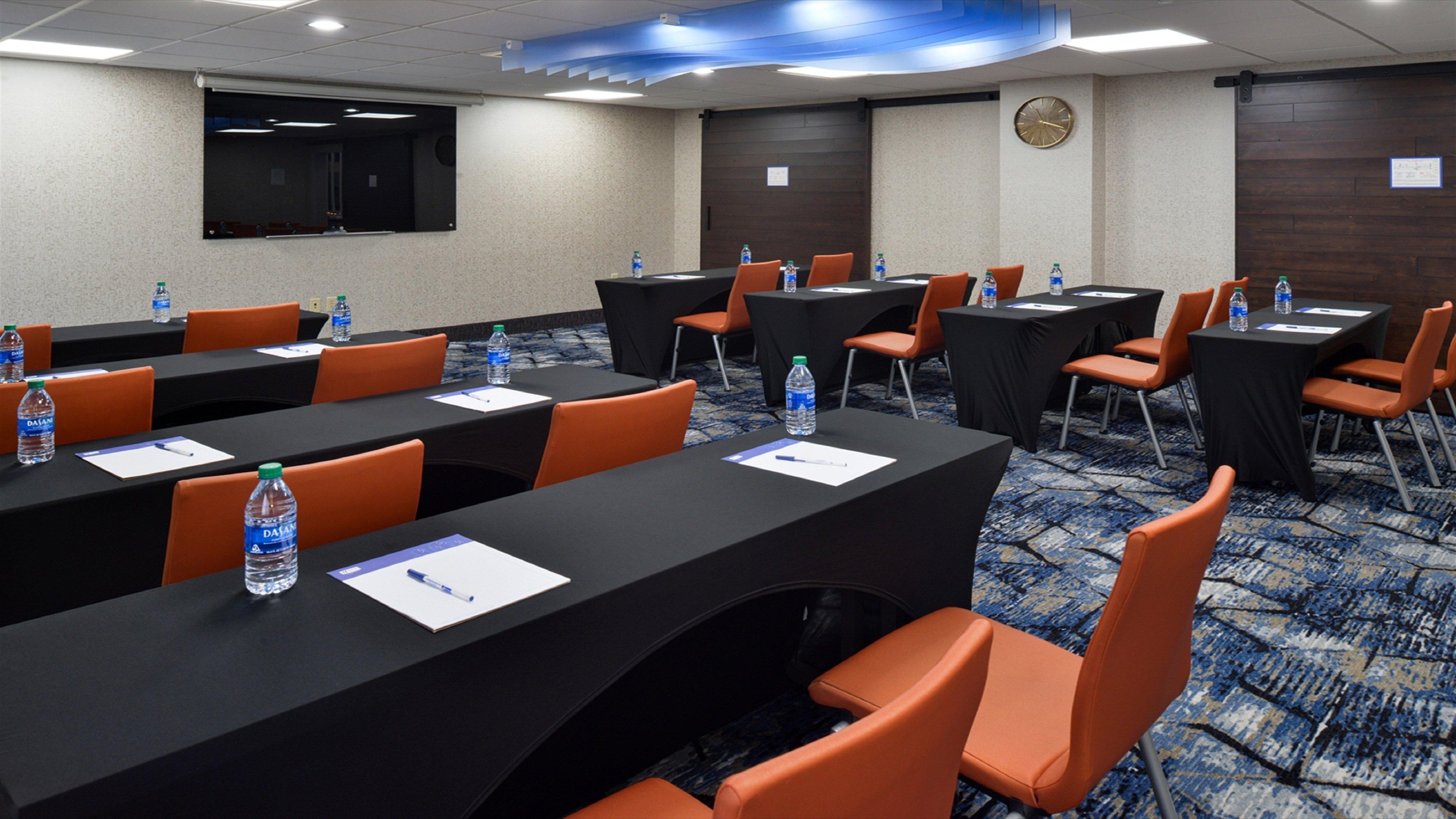 Holiday Inn Express Wixom By Ihg מראה חיצוני תמונה