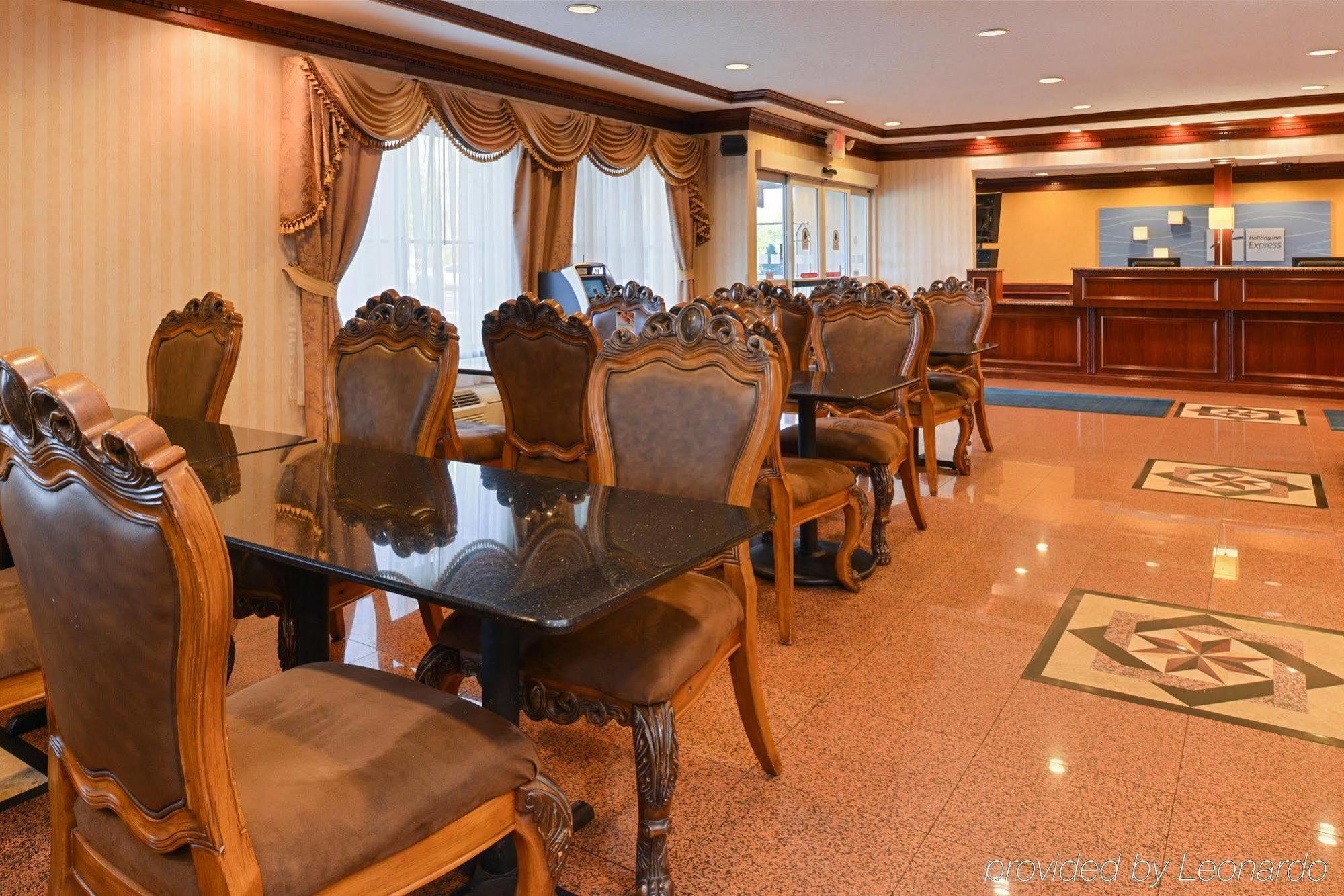 Holiday Inn Express Wixom By Ihg מראה חיצוני תמונה