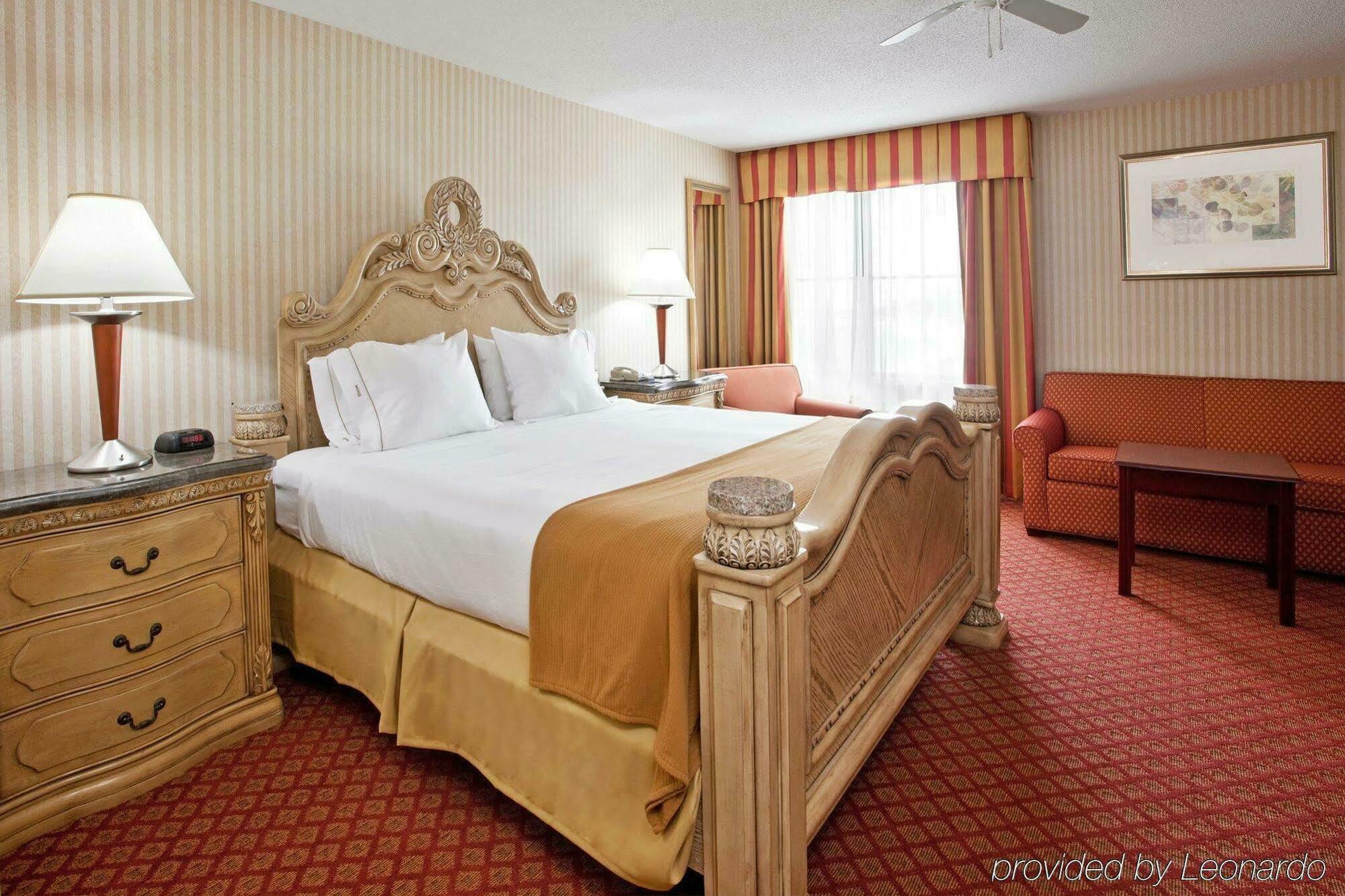 Holiday Inn Express Wixom By Ihg מראה חיצוני תמונה