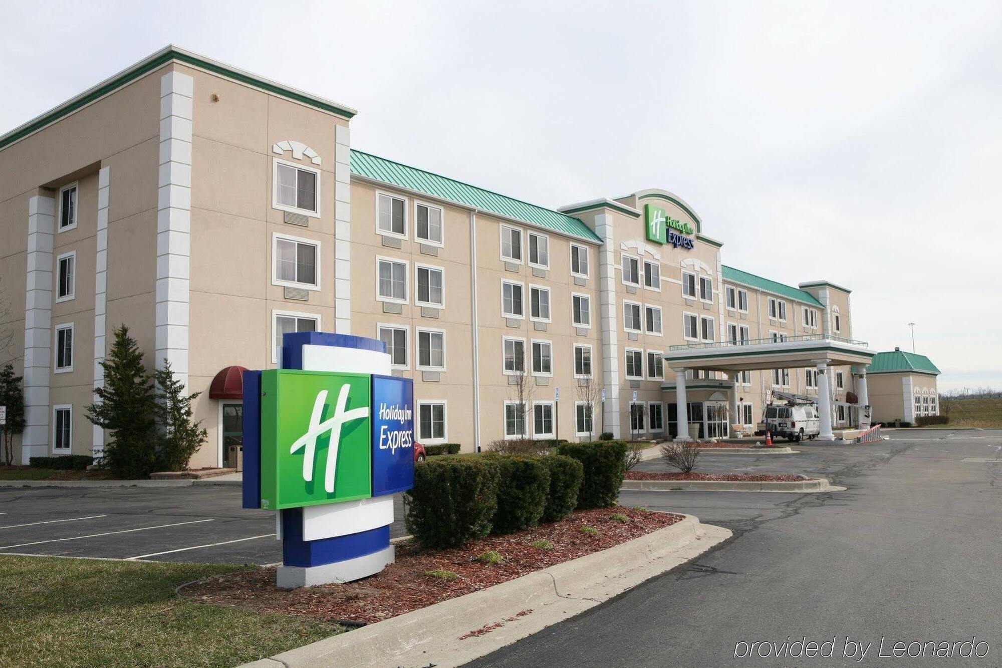 Holiday Inn Express Wixom By Ihg מראה חיצוני תמונה